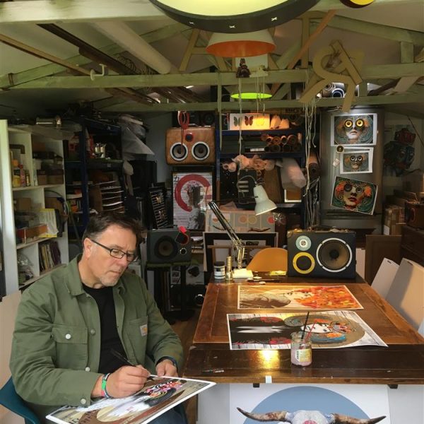 Gareth Tristan Evans Gareth Tristan Evans, colour photograph of the artist at work