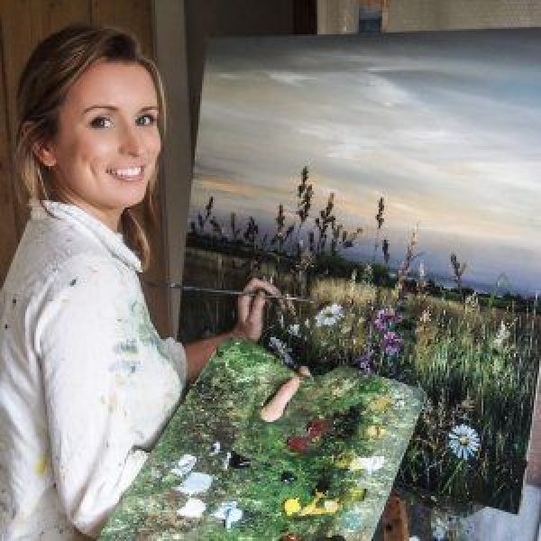 Kimberley Harris Kimberley Harris, colour photograph of the artist at work
